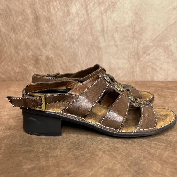 Naturalizer Low Heel Gladiator Sandals Brown Strappy Leather Floral Medallions - Picture 13 of 13